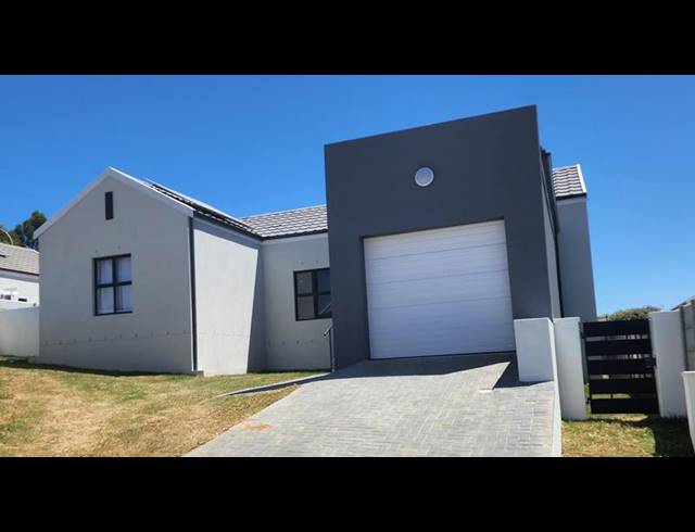 3 BEDROOM HOUSE FOR SALE IN MYRTLEDENE